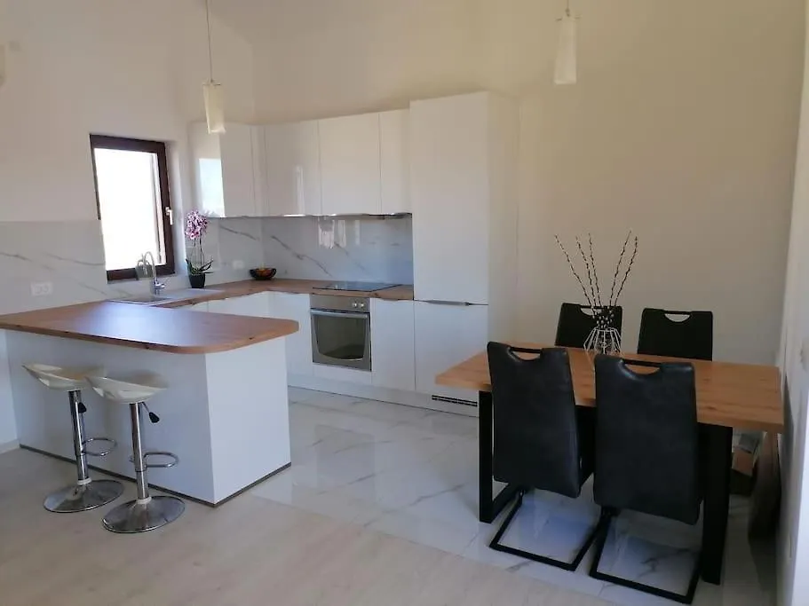 Apartment Martina Zadar 0*,
